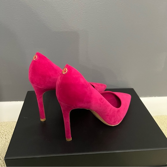 Louis Vuitton Heels 100% Authentic - Picture 3 of 8